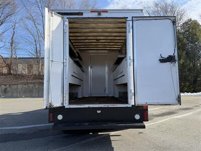 2015 Ford E-350 SD   - Photo 13 - South Weymouth, MA 02190