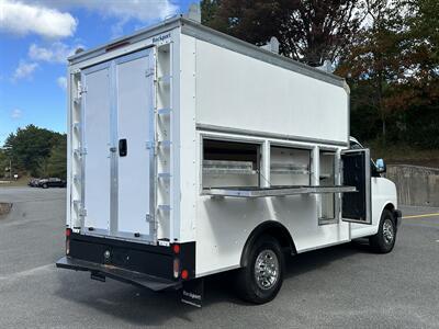 2017 Chevrolet Express 3500   - Photo 10 - South Weymouth, MA 02190