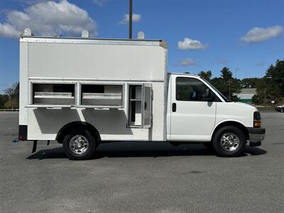 2017 Chevrolet Express 3500   - Photo 9 - South Weymouth, MA 02190