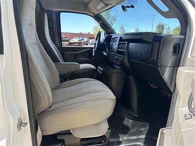 2017 Chevrolet Express 3500   - Photo 16 - South Weymouth, MA 02190