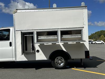 2017 Chevrolet Express 3500   - Photo 24 - South Weymouth, MA 02190