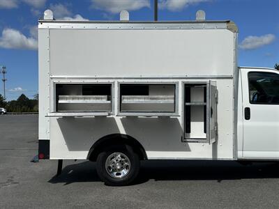 2017 Chevrolet Express 3500   - Photo 23 - South Weymouth, MA 02190