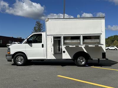 2017 Chevrolet Express 3500   - Photo 11 - South Weymouth, MA 02190