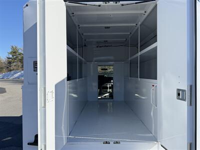 2018 Ford E-350 SD   - Photo 14 - South Weymouth, MA 02190