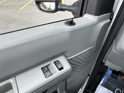 2018 Ford E-350 SD   - Photo 26 - South Weymouth, MA 02190