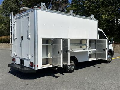 2017 Ford Transit 350 HD   - Photo 11 - South Weymouth, MA 02190