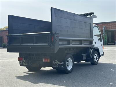 2005 GMC W3500 W3500  Dump - Photo 6 - South Weymouth, MA 02190