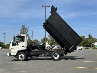 2005 GMC W3500 W3500  Dump - Photo 10 - South Weymouth, MA 02190