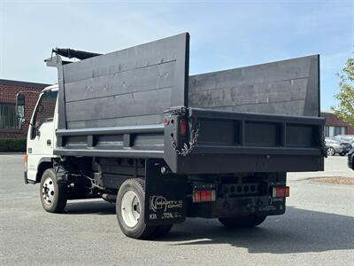 2005 GMC W3500 W3500  Dump - Photo 4 - South Weymouth, MA 02190
