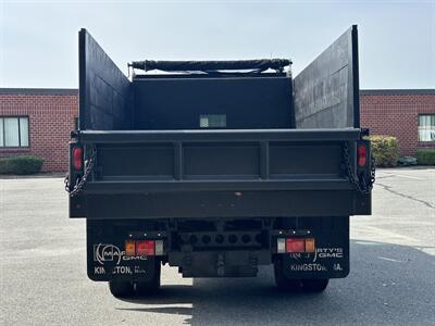 2005 GMC W3500 W3500  Dump - Photo 5 - South Weymouth, MA 02190