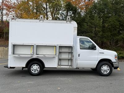 2017 Ford E-350 10' Utility Service Van E350   - Photo 13 - South Weymouth, MA 02190