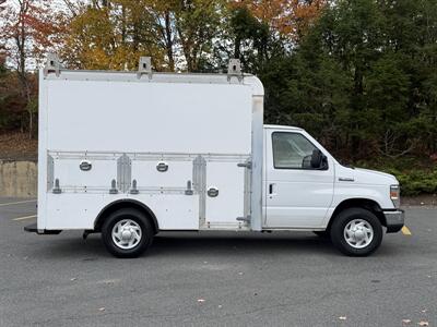 2017 Ford E-350 10' Utility Service Van E350   - Photo 7 - South Weymouth, MA 02190
