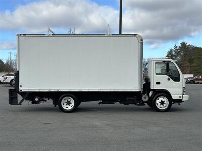 2007 Chevrolet W4500 BOX   - Photo 7 - South Weymouth, MA 02190