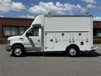 2015 Ford E-350 Utility Service Body 10' Body   - Photo 3 - South Weymouth, MA 02190