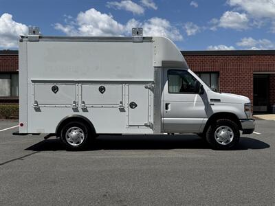 2015 Ford E-350 Utility Service Body 10' Body   - Photo 8 - South Weymouth, MA 02190