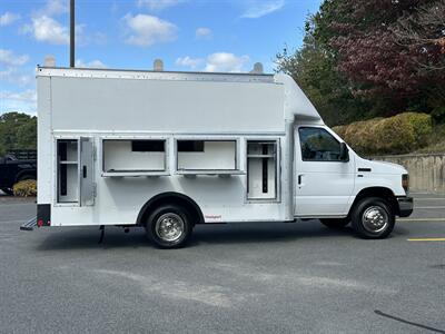 2017 Ford E350 E-350 SD   - Photo 11 - South Weymouth, MA 02190