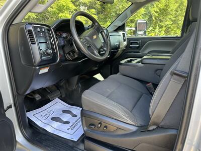 2020 Chevrolet Siverado 5500HD   - Photo 13 - South Weymouth, MA 02190