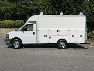 2021 Chevrolet Express 3500 12' Utility Service Van single rear wheel - Photo 3 - South Weymouth, MA 02190