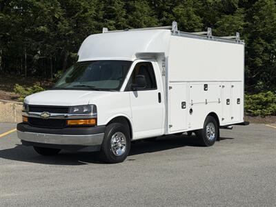 2021 Chevrolet Express 3500 12' Utility Service Van single rear wheel - Photo 26 - South Weymouth, MA 02190