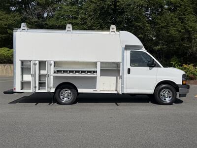 2021 Chevrolet Express 3500 12' Utility Service Van single rear wheel - Photo 12 - South Weymouth, MA 02190