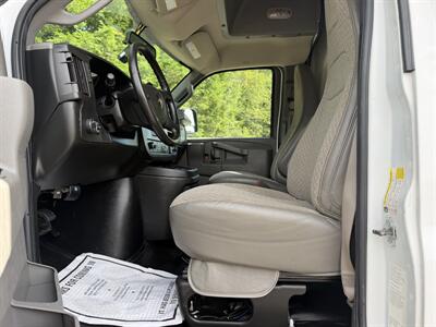 2021 Chevrolet Express 3500 12' Utility Service Van single rear wheel - Photo 18 - South Weymouth, MA 02190