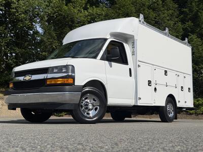 2021 Chevrolet Express 3500 12' Utility Service Van single rear wheel - Photo 2 - South Weymouth, MA 02190