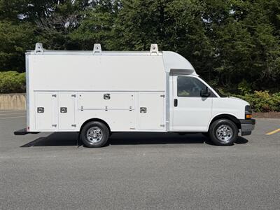 2021 Chevrolet Express 3500 12' Utility Service Van single rear wheel - Photo 7 - South Weymouth, MA 02190