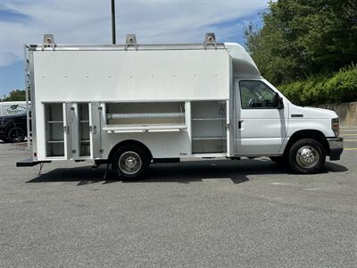 2021 Ford E-350 12' Utility Body   - Photo 11 - South Weymouth, MA 02190
