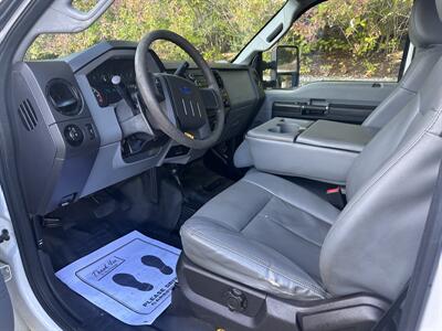 2015 Ford F-350 Super Duty XL   - Photo 17 - South Weymouth, MA 02190