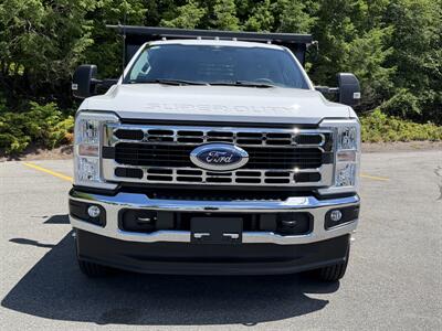 2023 Ford F-350 4x4 Dump Truck XL - Photo 8 - South Weymouth, MA 02190