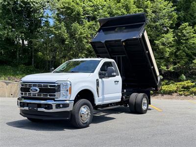 2023 Ford F-350 4x4 Dump Truck XL - Photo 9 - South Weymouth, MA 02190