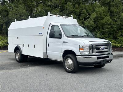 2016 Ford E450   - Photo 8 - South Weymouth, MA 02190