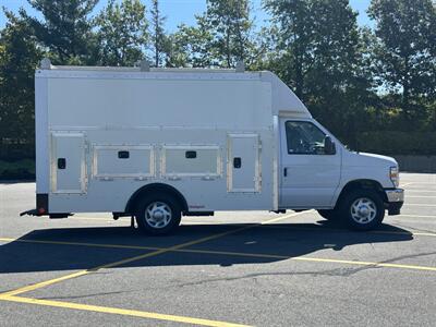 2024 Ford E-350 SD   - Photo 32 - South Weymouth, MA 02190
