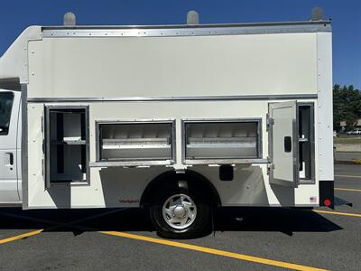 2024 Ford E-350 SD   - Photo 27 - South Weymouth, MA 02190
