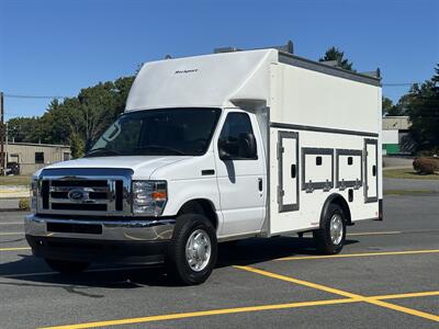 2024 Ford E-350 SD   - Photo 2 - South Weymouth, MA 02190