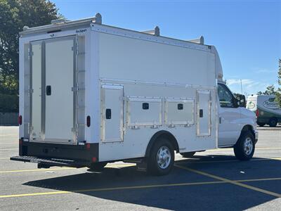 2024 Ford E-350 SD   - Photo 33 - South Weymouth, MA 02190