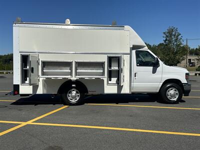 2024 Ford E-350 SD   - Photo 9 - South Weymouth, MA 02190