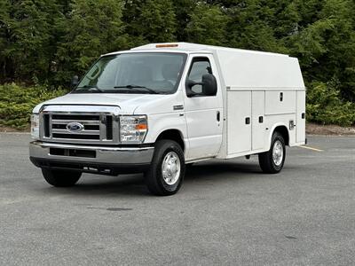 2016 Ford E-350   - Photo 2 - South Weymouth, MA 02190