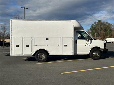 2003 Chevrolet EXPRESS 3500 G30   - Photo 8 - South Weymouth, MA 02190