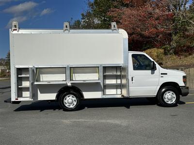 2017 Ford E-350 SD - Photo 9 - South Weymouth, MA 02190