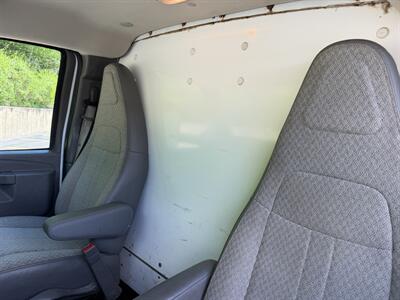 2021 Chevrolet Express 3500 14 " Box Truck Tommy Gate Lift Gate   - Photo 16 - South Weymouth, MA 02190