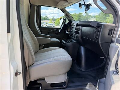 2021 Chevrolet Express 3500 14 " Box Truck Tommy Gate Lift Gate   - Photo 13 - South Weymouth, MA 02190