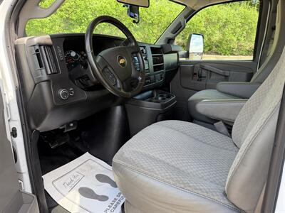 2021 Chevrolet Express 3500 14 " Box Truck Tommy Gate Lift Gate   - Photo 17 - South Weymouth, MA 02190