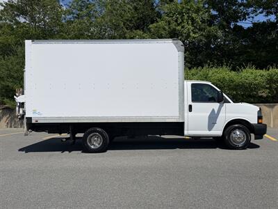 2021 Chevrolet Express 3500 14 " Box Truck Tommy Gate Lift Gate   - Photo 7 - South Weymouth, MA 02190