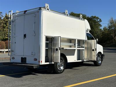 2018 GMC Savana 3500   - Photo 13 - South Weymouth, MA 02190