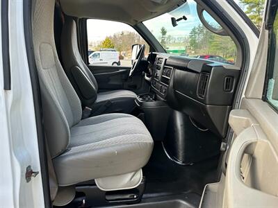 2015 Chevrolet Express 3500   - Photo 17 - South Weymouth, MA 02190