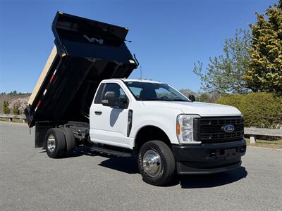 2023 Ford F-350 Super Duty 4x4 Dump Truck   - Photo 13 - South Weymouth, MA 02190