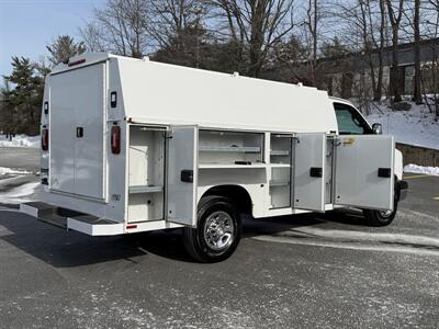 2019 Chevrolet Express 3500   - Photo 27 - South Weymouth, MA 02190
