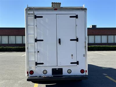 2009 Ford E-350 XL  Utility Body - Photo 5 - South Weymouth, MA 02190