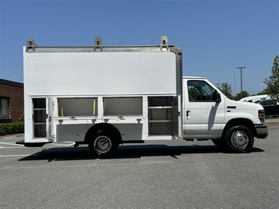 2014 Ford E-350 SD   - Photo 12 - South Weymouth, MA 02190